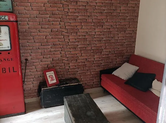 Au Chevet Des Canaux De * Verdun-sur-Meuse