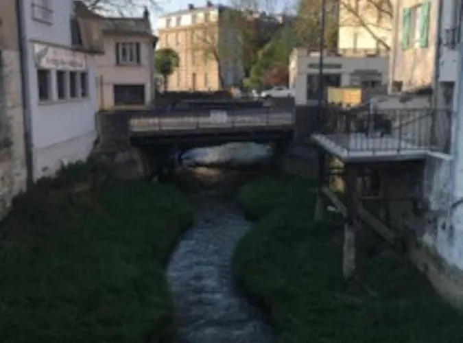 Au Chevet Des Canaux De Apartmán